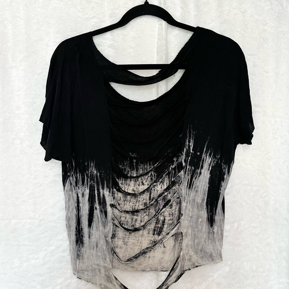 •Distressed tshirt• - Picture 2 of 4